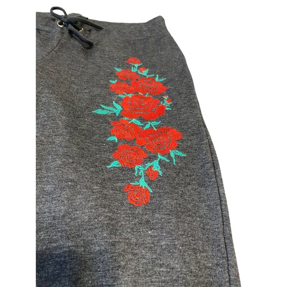 Messy Bun Just Chilling Women's Jogger Pants Roses Embroiled  on the Left Size L - Picture 5 of 6